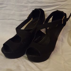 Xhilaration wedges